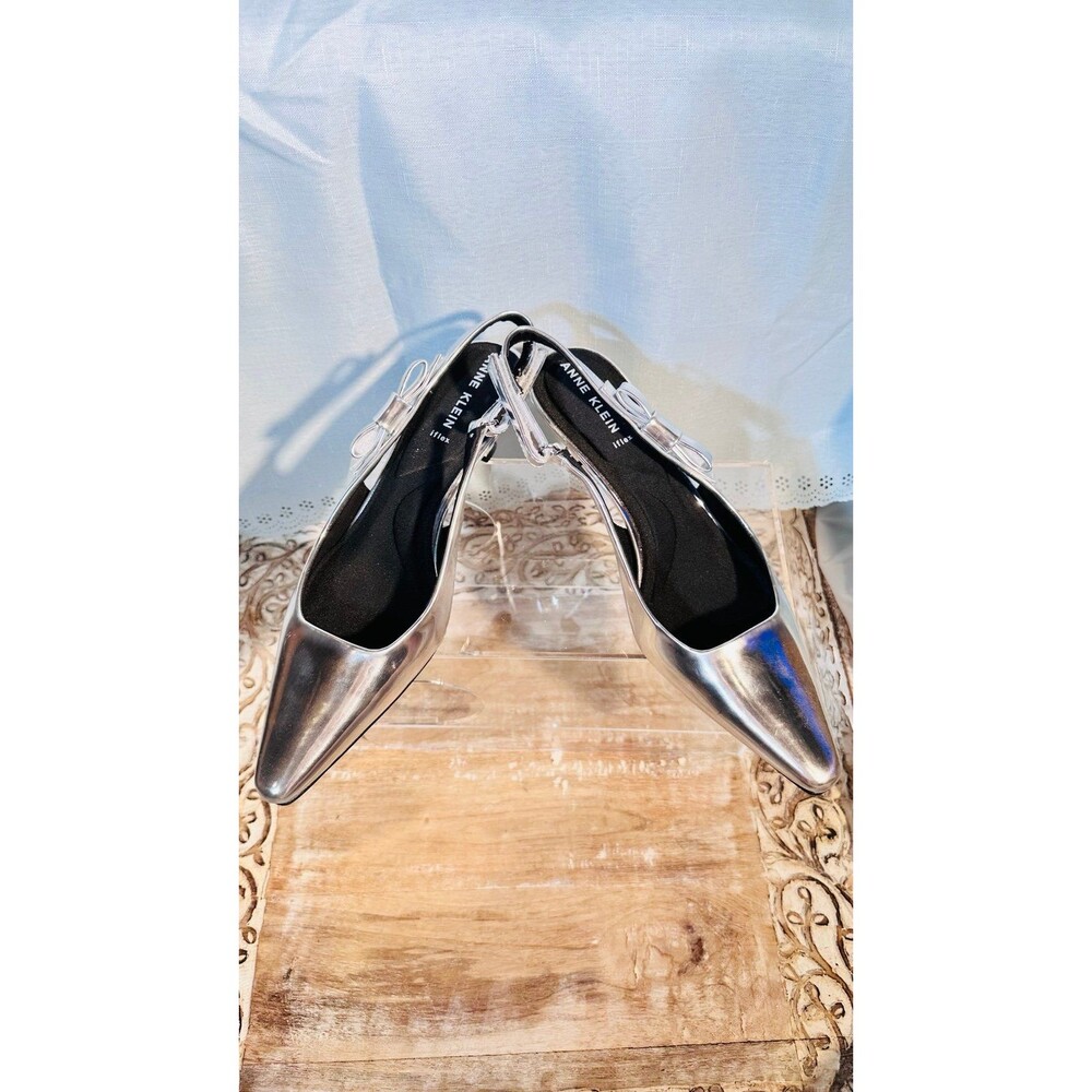 Ann Klein Kitten Heels Size 10